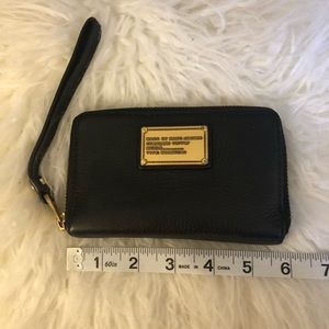 Marc Jacobs Natasha wristlet